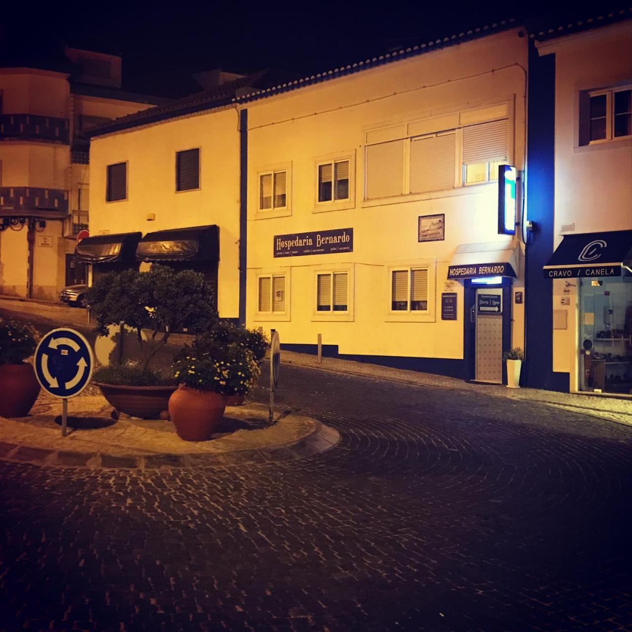 Hospedaria Bernardo Ericeira Eksteriør billede